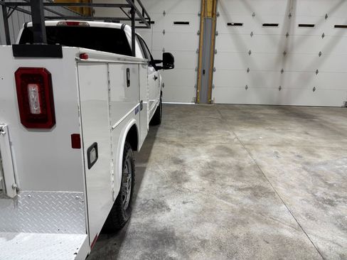 Used 2020 Ford F250 XL w/ Power Equipment Group image 10