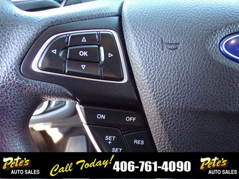 Used 2017 Ford Escape SE image 28