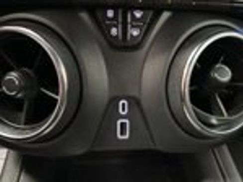 Used 2025 Chevrolet Blazer LT image 21