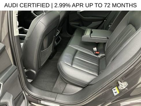 Used 2024 Audi Q8 e-tron Premium image 23