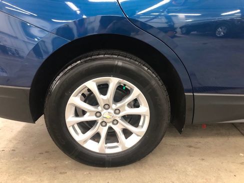 Used 2020 Chevrolet Equinox LT w/ LPO, Floor Liner Package AWD/4WD image 30