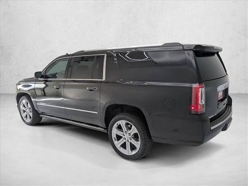 Used 2018 GMC Yukon XL Denali w/ Denali Ultimate Package AWD/4WD image 8