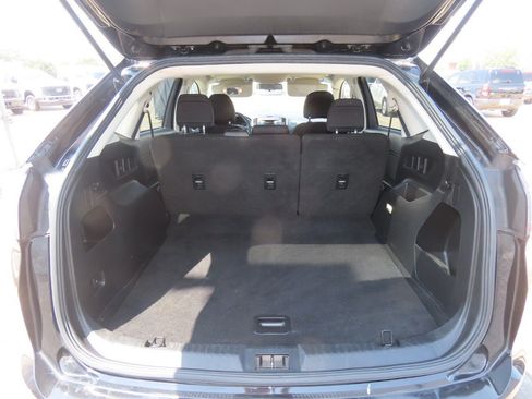 Used 2017 Ford Edge SE FWD image 14
