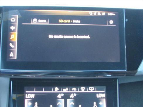 Used 2019 Audi e-tron Prestige w/ Prestige Package AWD/4WD image 19
