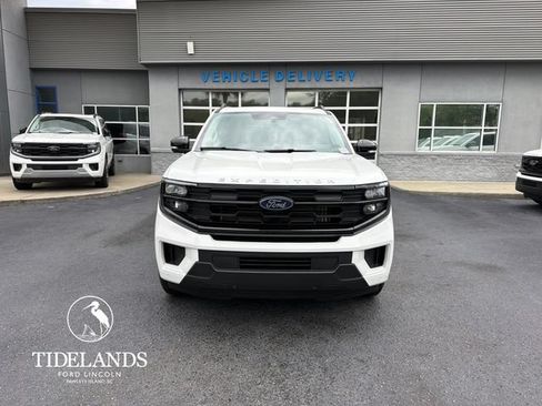 New 2026 Ford Expedition Active RWD image 2
