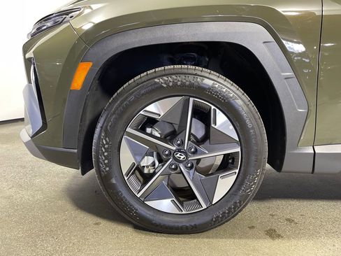Certified 2025 Hyundai Tucson SEL AWD/4WD image 11