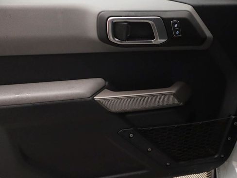 Used 2022 Ford Bronco Black Diamond AWD/4WD image 18
