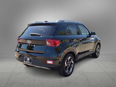 New 2026 Hyundai Venue SEL FWD image 8