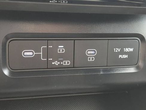 Certified 2026 Hyundai Tucson Limited FWD image 22