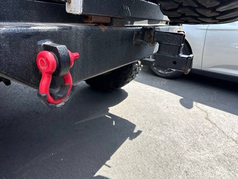 Used 2016 Jeep Wrangler Unlimited Rubicon AWD/4WD image 4