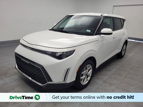 Used 2023 Kia Soul LX w/ LX Technology Package image 1