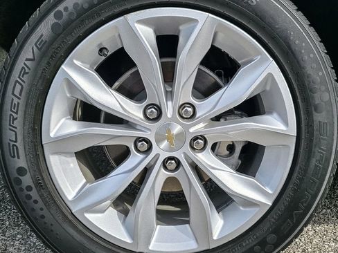 Used 2022 Chevrolet Malibu LT FWD image 38