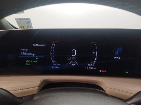 Used 2025 Cadillac XT4 Premium Luxury w/ Technology Package FWD image 22