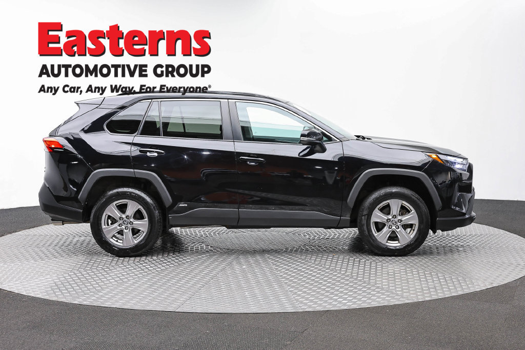 Used 2023 Toyota RAV4 XLE w/ Convenience Package AWD/4WD image 5