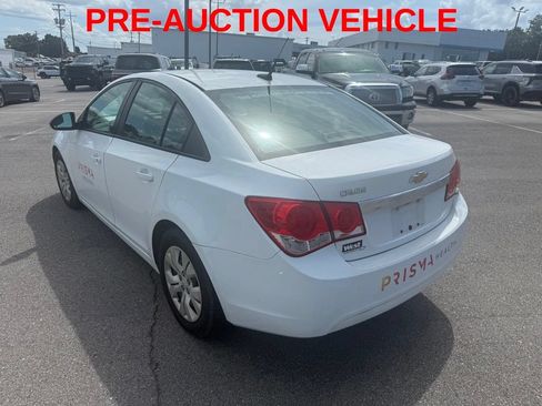 Used 2014 Chevrolet Cruze LS FWD image 4