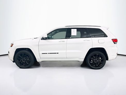 Used 2022 Jeep Grand Cherokee Laredo X image 4