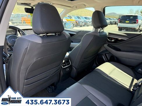 Used 2025 Subaru Outback Onyx Edition AWD/4WD image 27