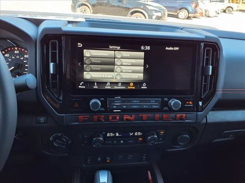 New 2026 Nissan Frontier PRO-4X w/ Pro-4x Convenience Package image 18