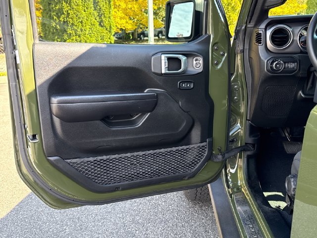 Used 2021 Jeep Wrangler Sport AWD/4WD image 17