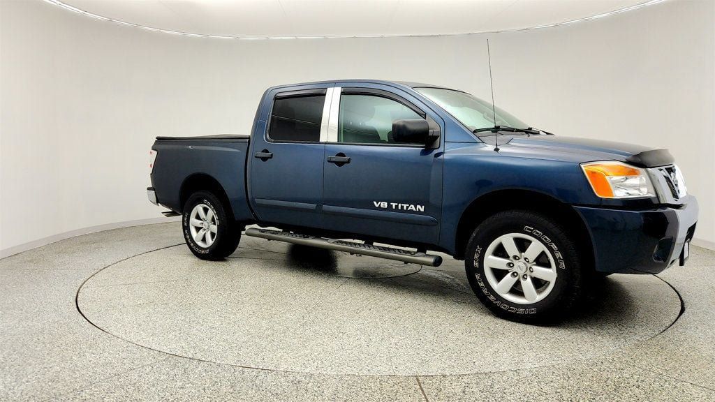 Used 2014 Nissan Titan SV w/ SV Value Truck Package AWD/4WD image 3