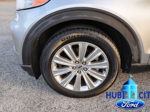 Used 2020 Ford Explorer Limited image 9