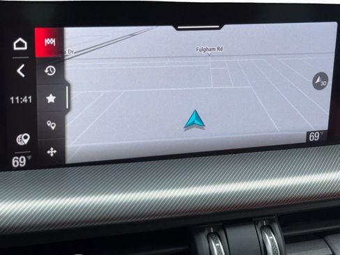 Used 2024 Alfa Romeo Stelvio Veloce image 26