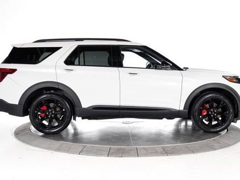 Used 2023 Ford Explorer ST w/ Equipment Group 401A image 7