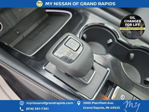 Used 2023 Nissan Rogue Platinum w/ Platinum Premium Package AWD/4WD image 27