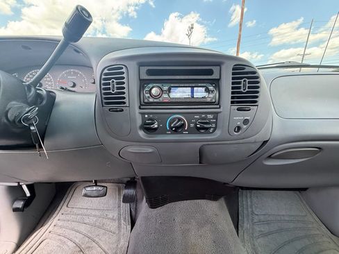 Used 2000 Ford F150 XL RWD image 15