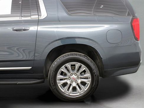 Used 2022 GMC Yukon XL Denali image 31