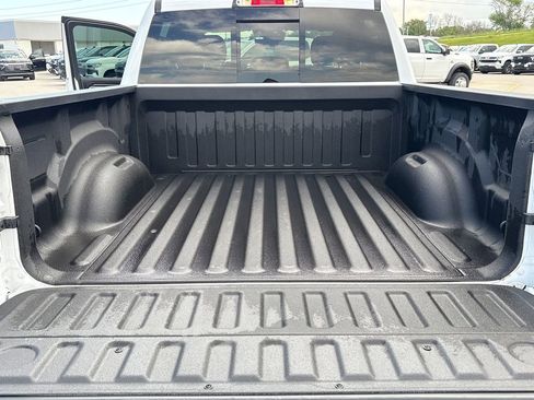 Used 2025 RAM 1500 Big Horn AWD/4WD image 28