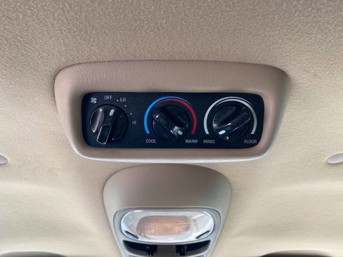 Used 2002 Ford Excursion XLT image 23