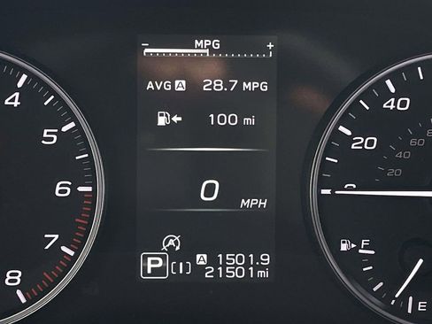 Used 2025 Subaru Forester Premium image 16