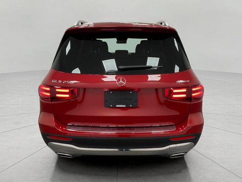 Certified 2026 Mercedes-Benz GLB 250 4MATIC image 4