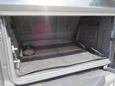 Used 2023 Ford Bronco 4-Door AWD/4WD image 38