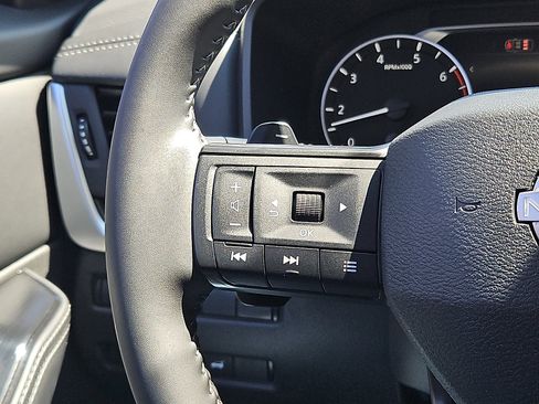 Certified 2026 Nissan Rogue SV AWD/4WD image 19