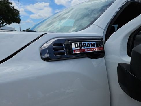 Used 2025 GMC Sierra 2500 AT4 AWD/4WD image 30