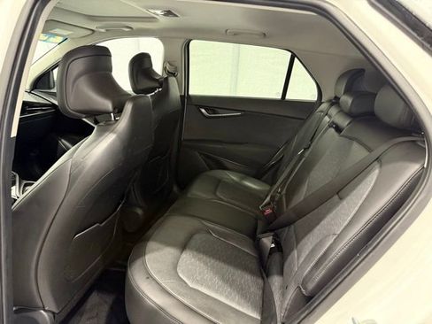 Used 2023 Kia Niro Wave image 16