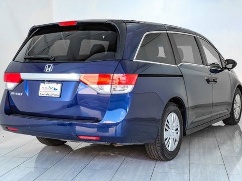 Used 2015 Honda Odyssey LX image 6
