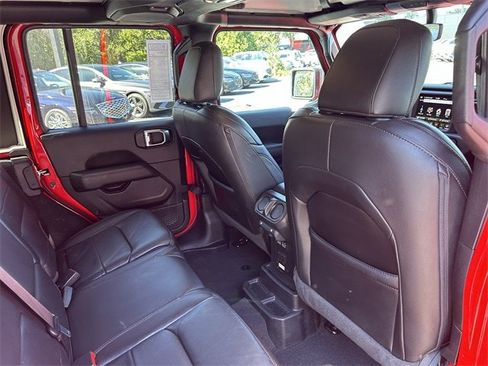 Used 2021 Jeep Wrangler Unlimited Sahara image 18