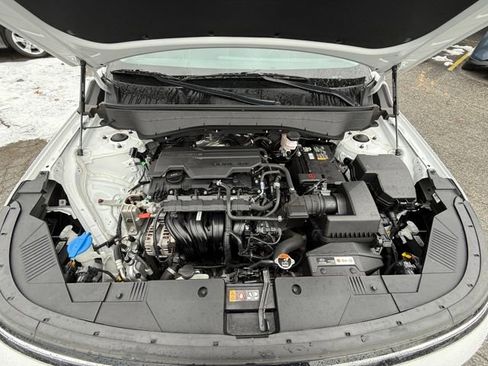 Used 2024 Hyundai Kona SEL image 12