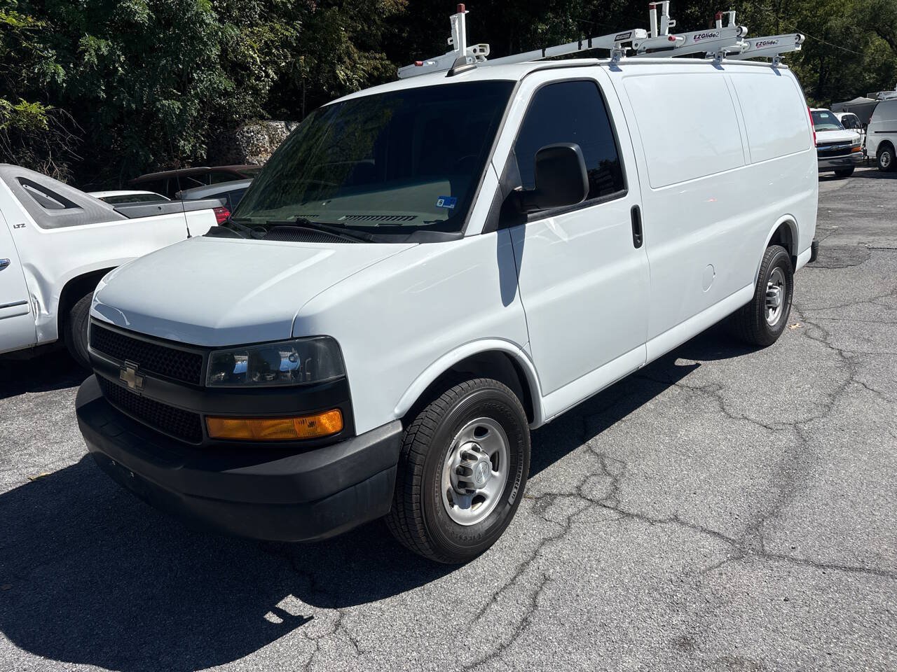 Used 2019 Chevrolet Express 2500 w/ Enhanced Convenience Package RWD image 1