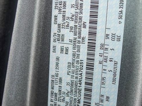 Used 2024 Ford Escape SE image 27