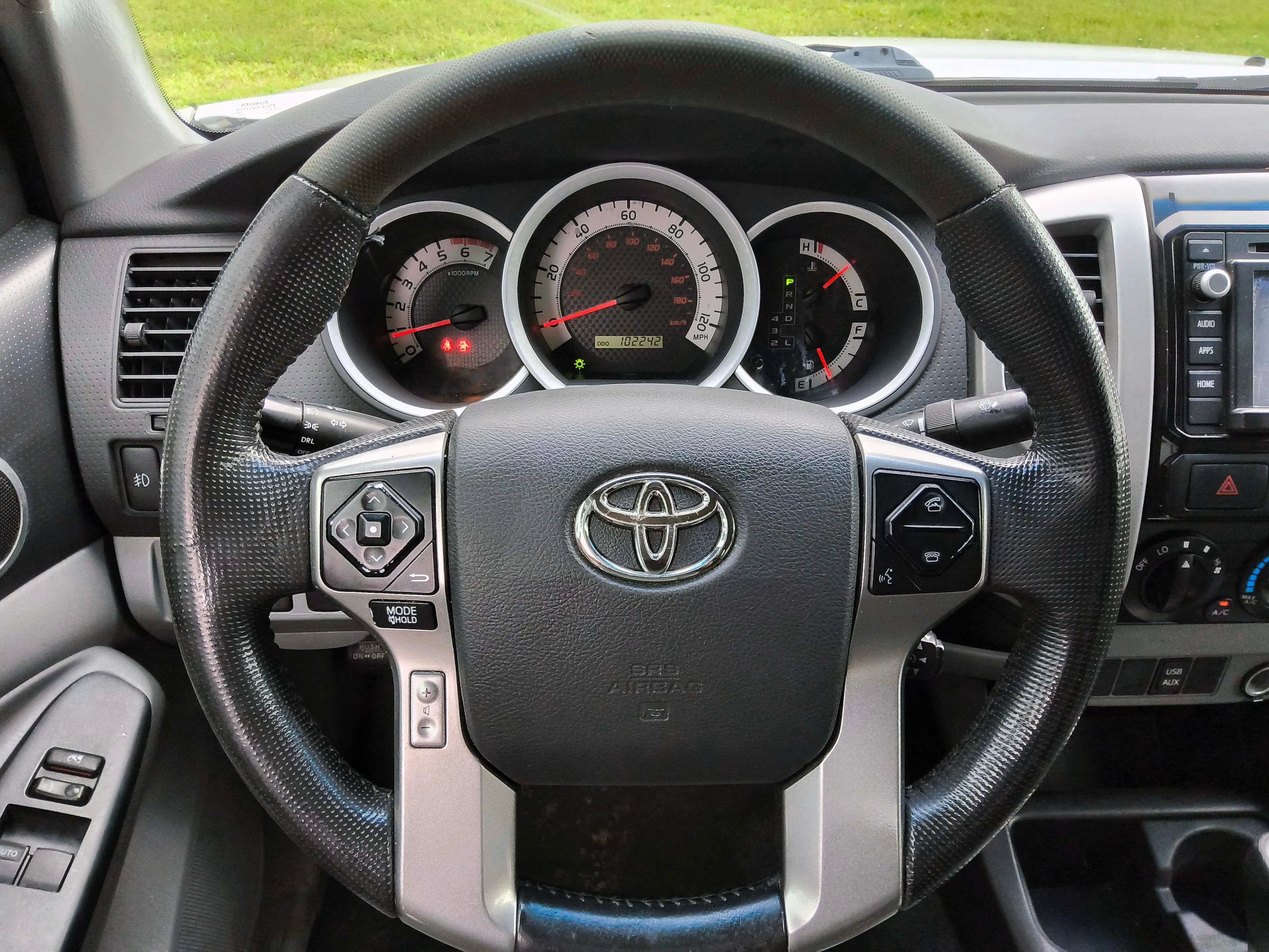 Used 2014 Toyota Tacoma PreRunner w/ SR5 Package RWD image 7