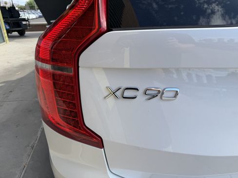 Used 2024 Volvo XC90 T8 Ultimate w/ Protection Package Premier AWD/4WD image 14