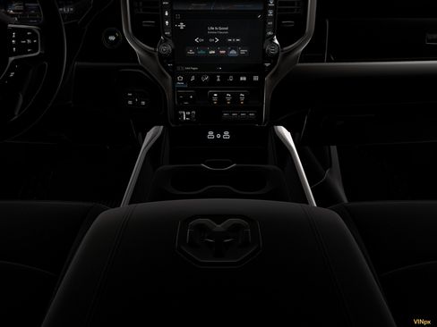 New 2026 RAM 2500 Laramie AWD/4WD image 17