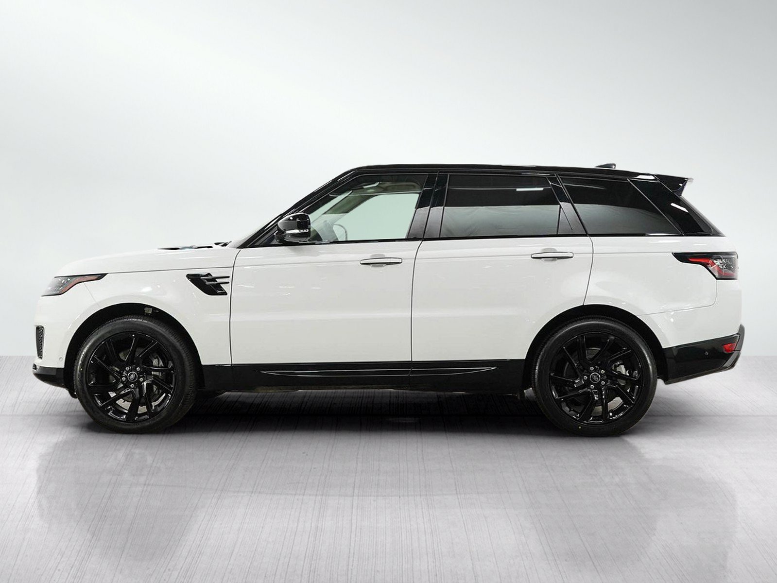 Used 2022 Land Rover Range Rover Sport HSE Silver Edition AWD/4WD image 2