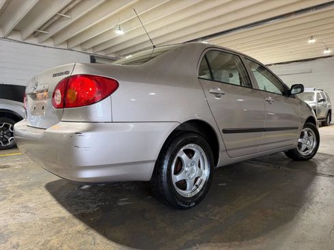 Used 2003 Toyota Corolla FWD image 4