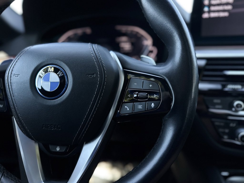 Used 2023 BMW 530e xDrive AWD/4WD image 15