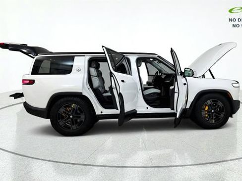 Used 2024 Rivian R1S Adventure Quad AWD/4WD image 19